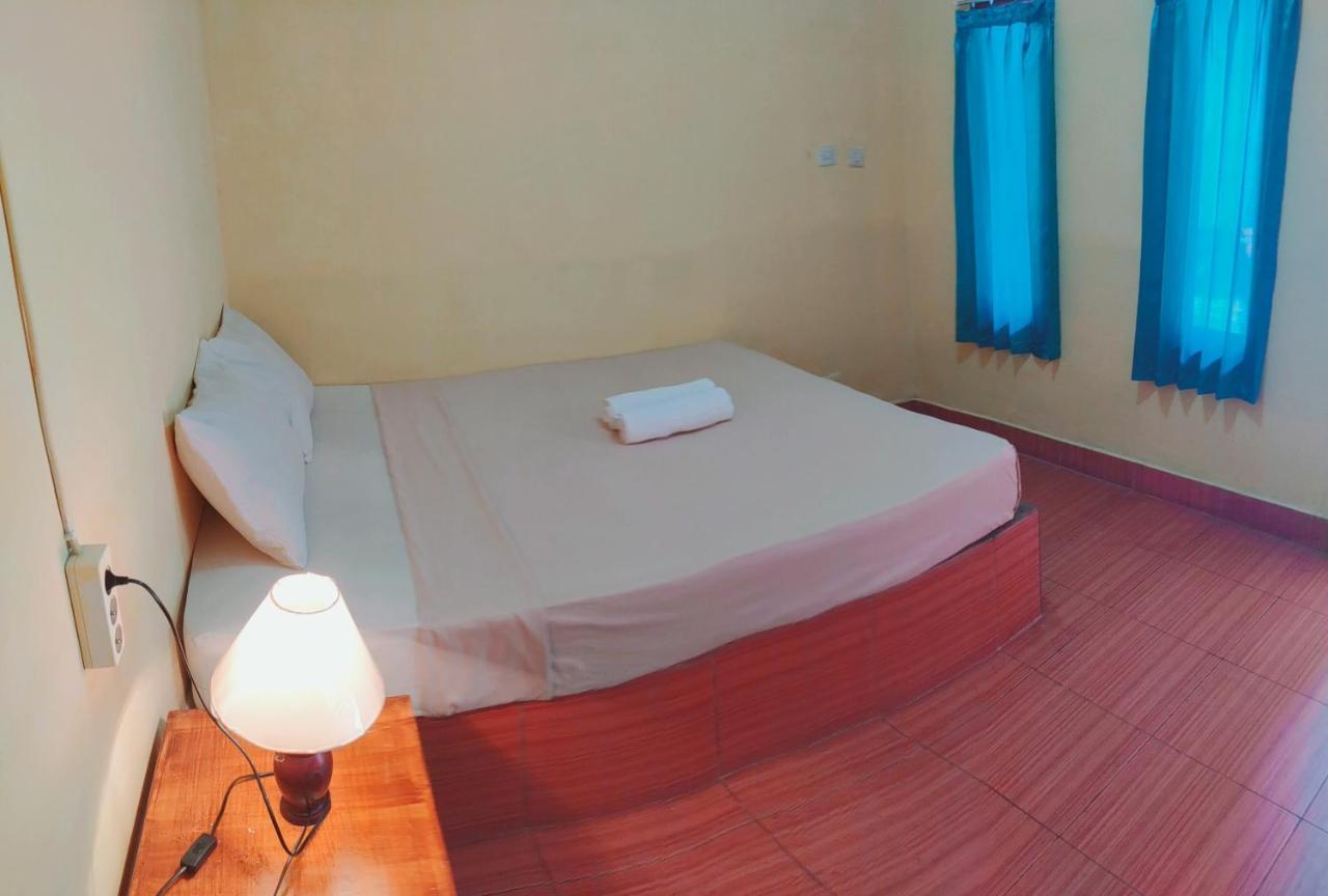 Kuta Garden Homestay Exterior foto